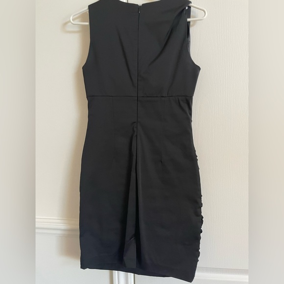 Black satin type dress - Picture 2 of 3